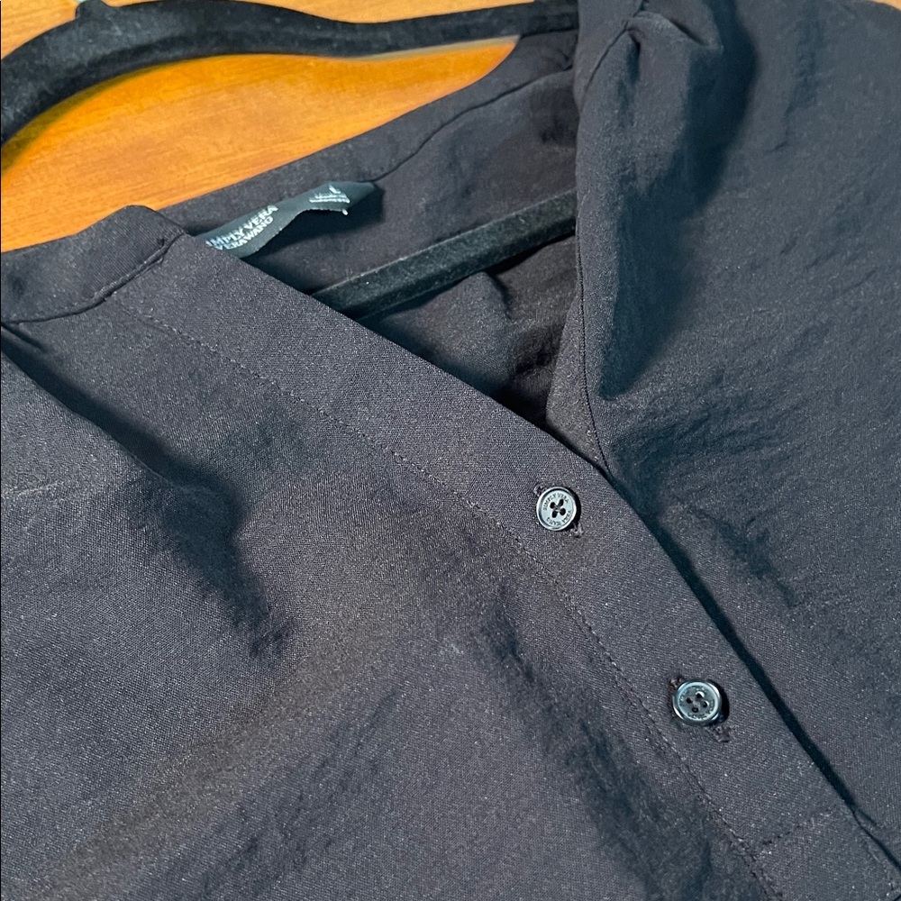 Simply Vera Sleeveless, Wrinkle-Free Button-Up Pintuck Detail Blouse